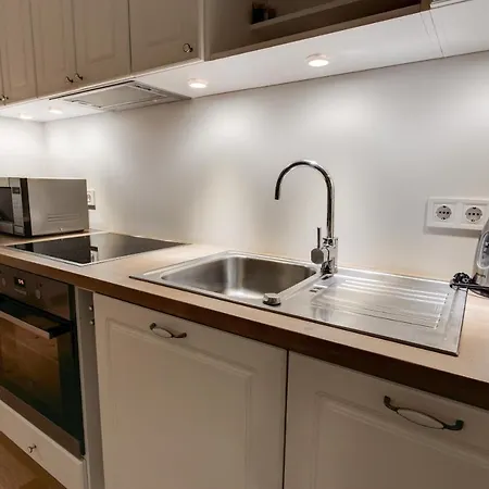 شقة Daily Apartments- Cozy 2 Floor In Kalamaja With Sauna تالين